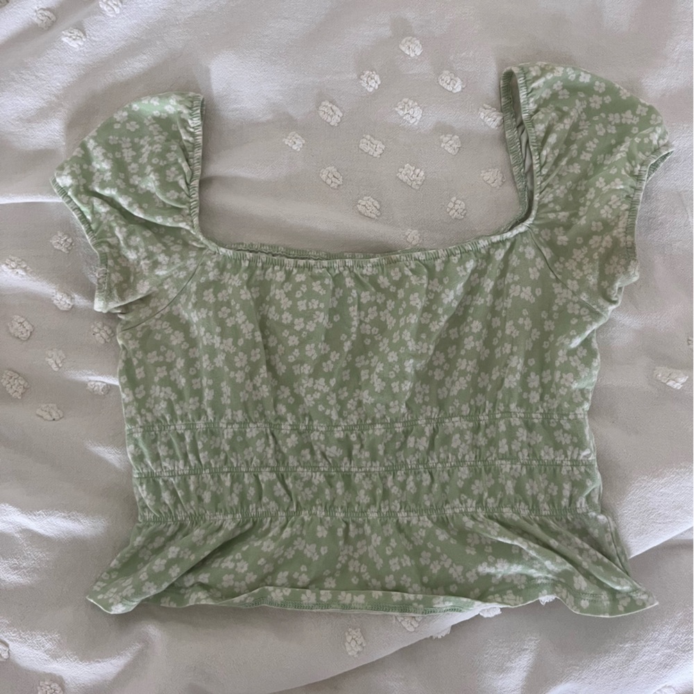 Floral cropped top